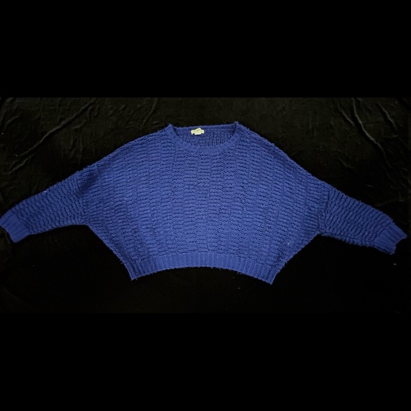 fluffy blue open knit sweater - Picture 4 of 4